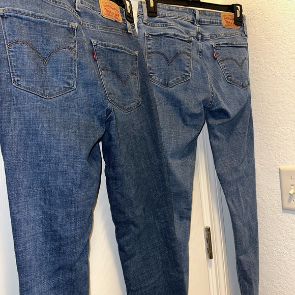 Levi Strauss Skinny Jeans Bundle Size 26 | 721 & 711 | Distressed Stretch Denim - Picture 13 of 17